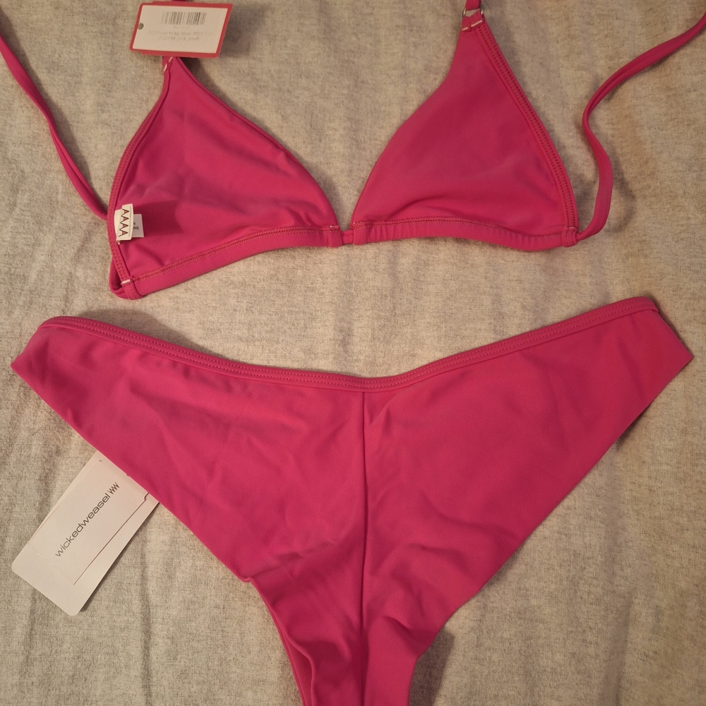 Chic Hot Pink Bikini Set - Picture 4 of 6